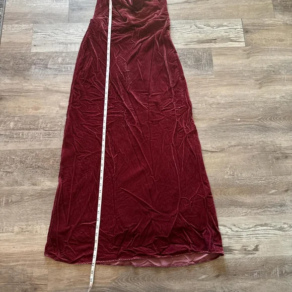 ZARA ELEGENCE VELVET OPEN BACK MIDI DRESS - SIZE S - BRAND NEW WITH TAG - Picture 2 of 8
